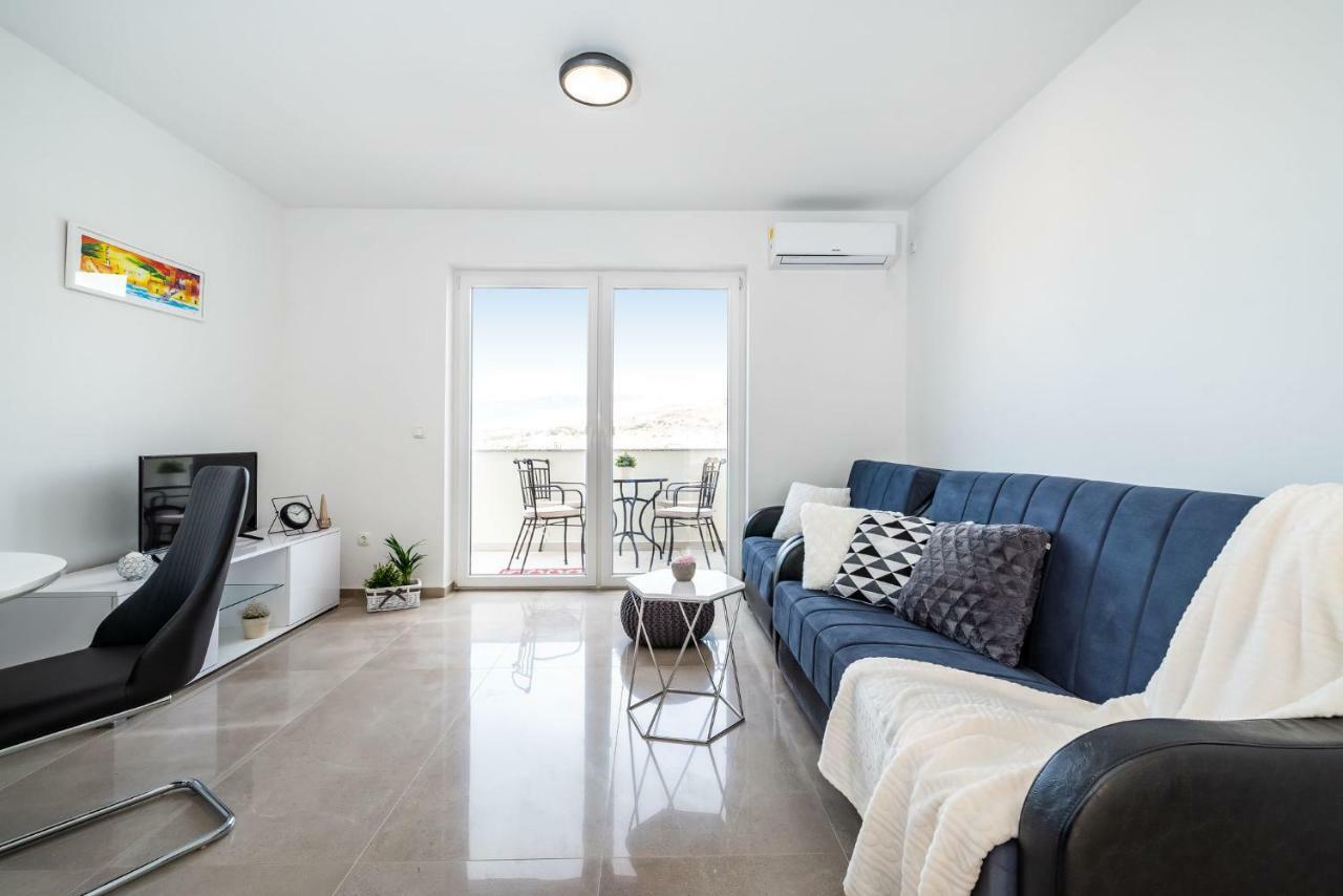 Apartmani Matej B باغ الغرفة الصورة